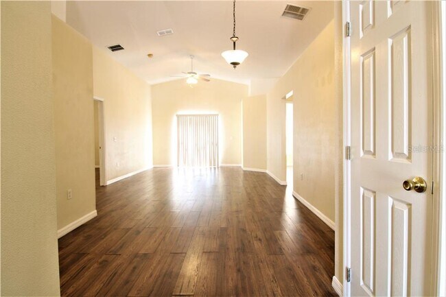 Building Photo - 1720 Sage Creek Ct