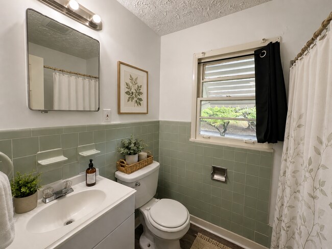 Building Photo - 3627 Croft Pl NW