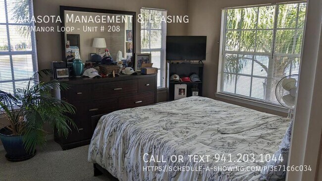 Building Photo - 8933 Manor Loop