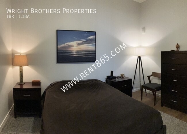 Building Photo - 333 W Depot Ave