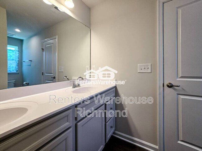 Building Photo - 823 Taylor Grn Wy