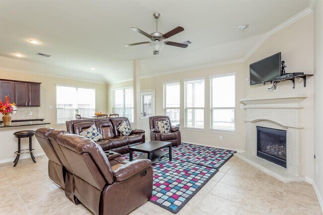 Building Photo - 3707 Cactus Field Ln
