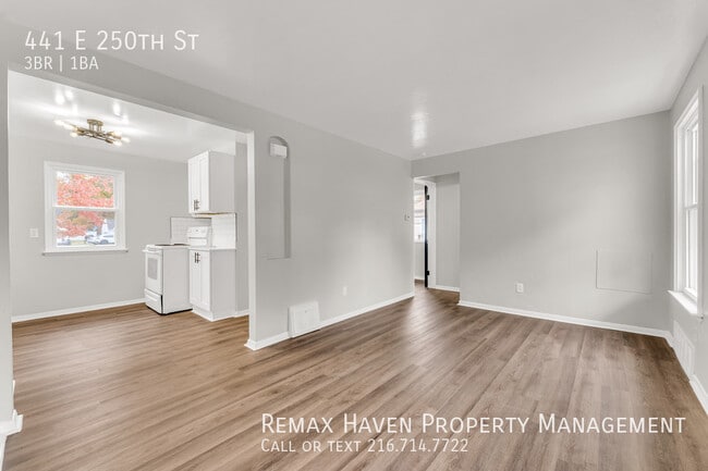 Building Photo - 441 E 250th St