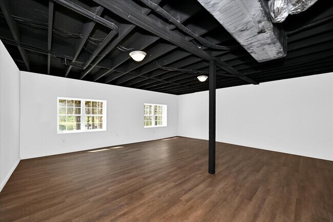 Building Photo - 181 Co Rd 1336