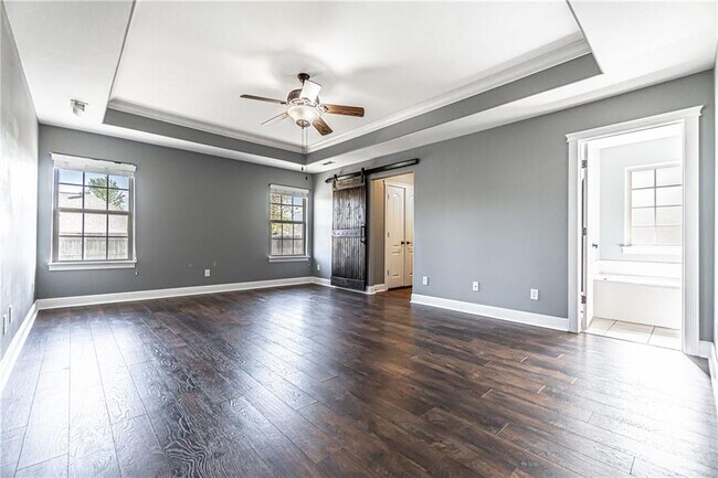 Building Photo - 4105 SW Slate Ln