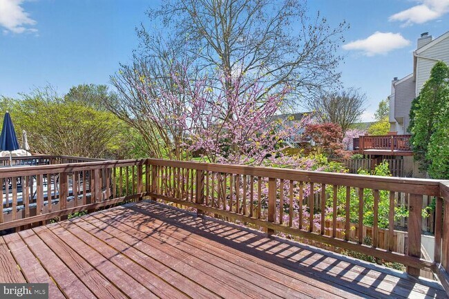 Building Photo - 7409 Gadsby Square