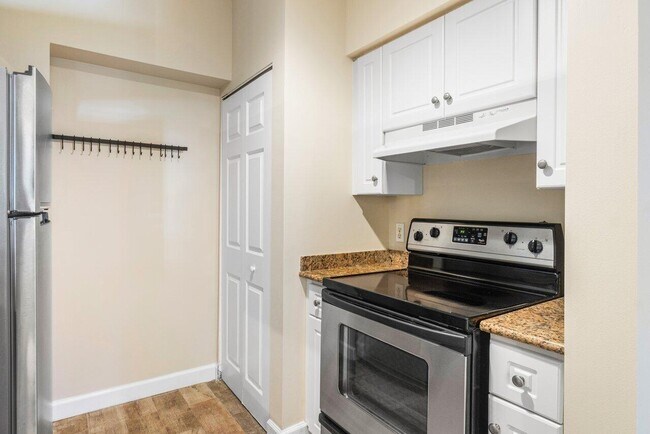 Building Photo - 3314 Tuscany Way