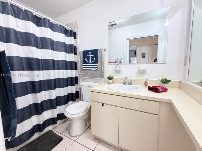 Building Photo - 954 NW 14th St