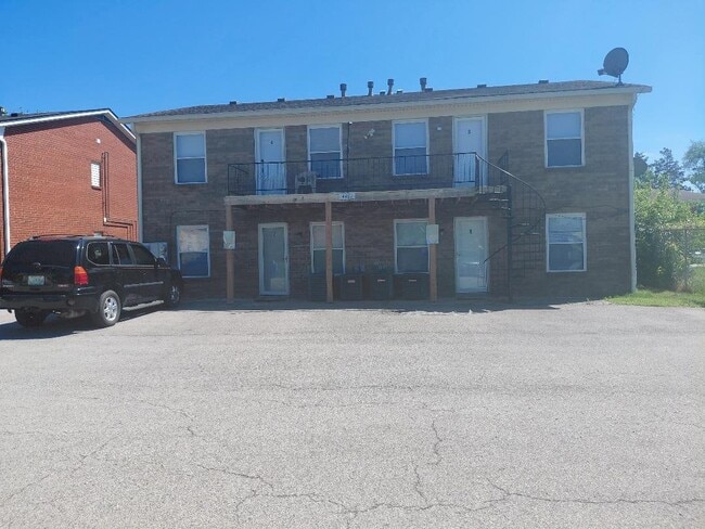 Building Photo - 4401 Newport Rd