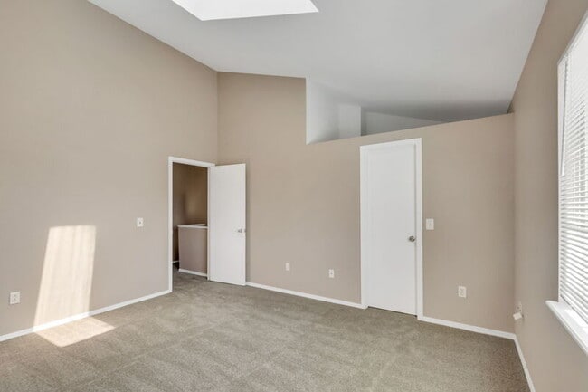 Building Photo - 18010 Becket Dr