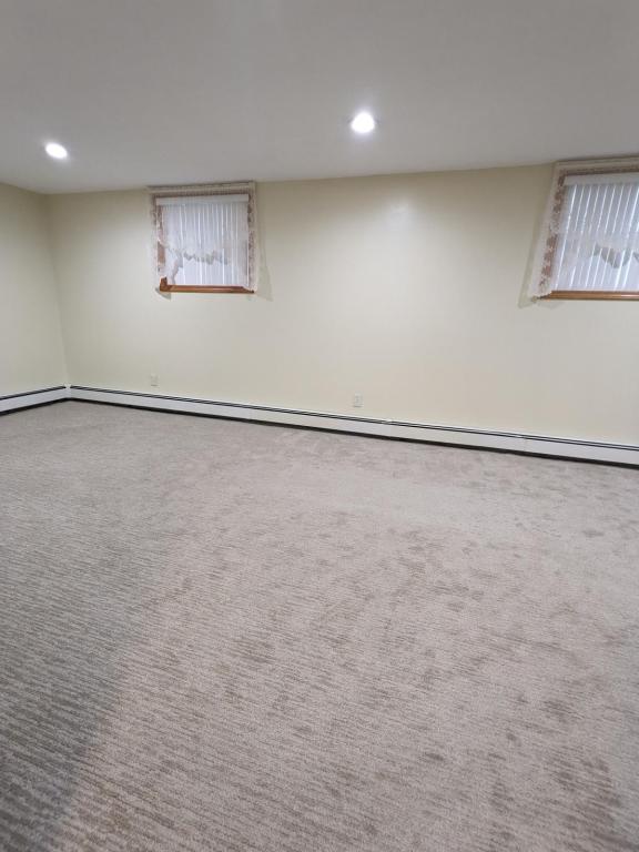 Building Photo - 3515 Melody Ln E