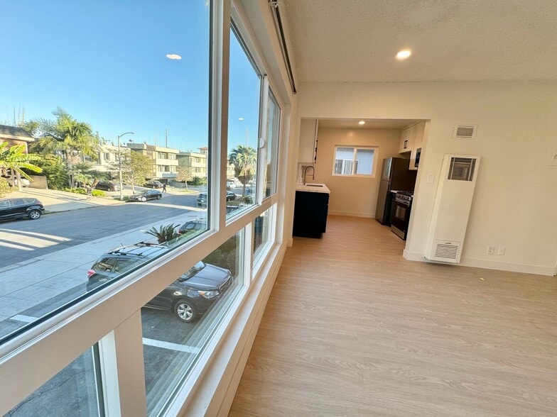 Building Photo - 3419-31 Keystone Ave