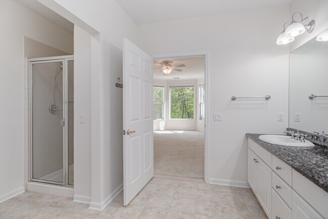 Building Photo - 82 Suzie Dr