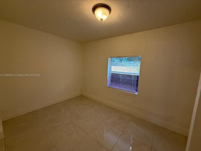 Building Photo - 3440 NW 4th St