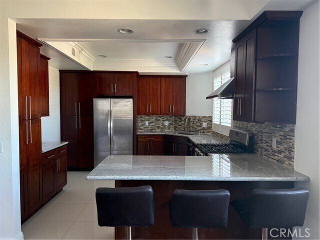 Primary Photo - 116 N Swall Dr