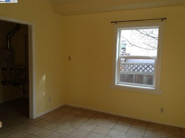 Building Photo - 38077 Canyon Heights Dr