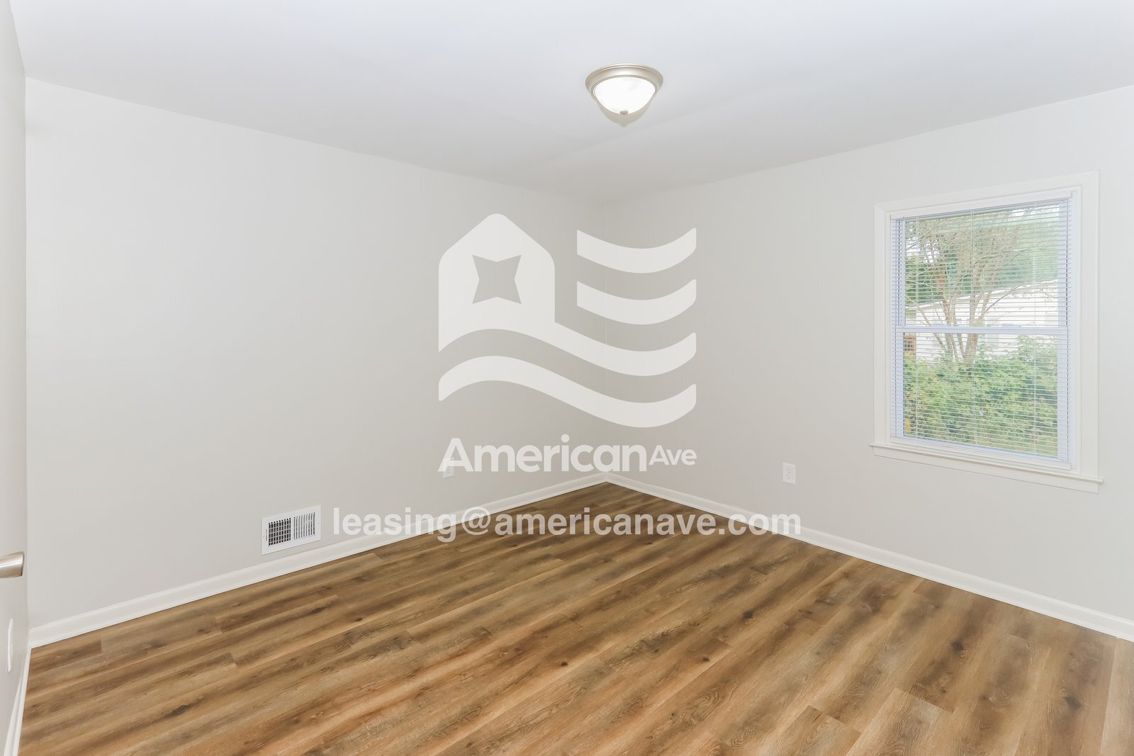 Building Photo - 1570 Engle Dr