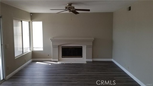 Building Photo - 424 Dylan Dr