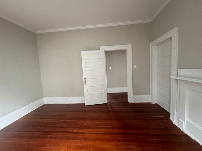 Building Photo - 363 Ebenezer Ave