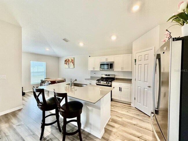 Building Photo - 14841 Sterling Spur Ave