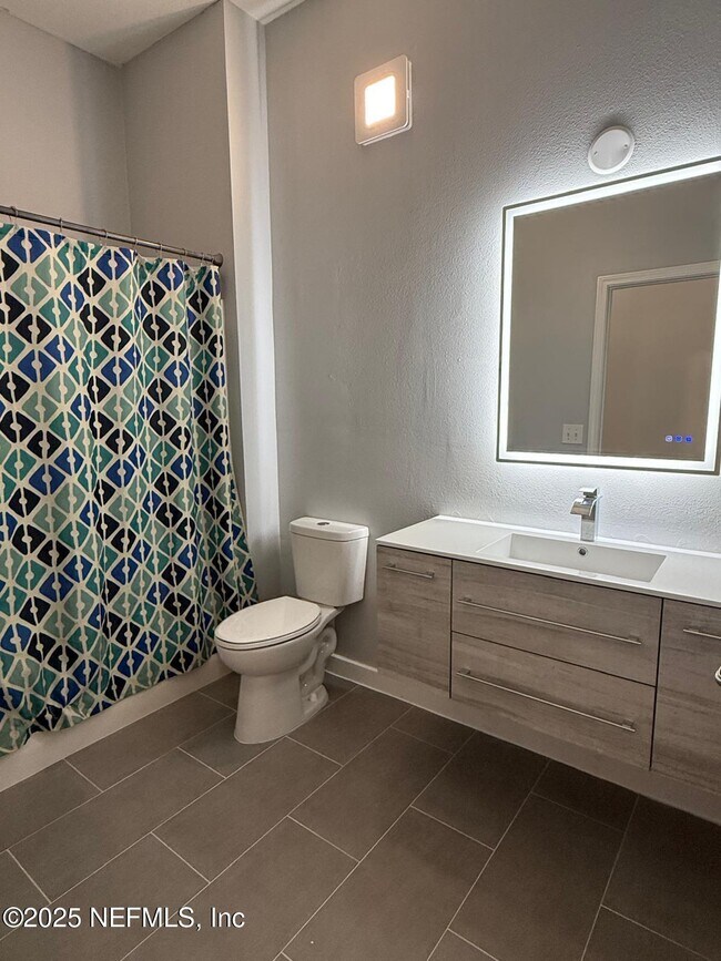 Building Photo - 7063 Deer Lodge Cir