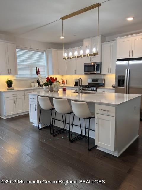 Building Photo - 61 Bataan Ave