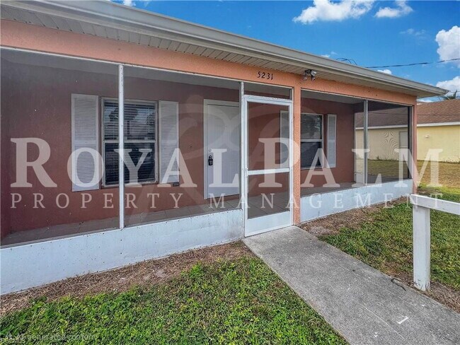 Building Photo - Make Yourself at Home — Charming 3-Bed, 2-Bath in Lehigh Acres. Your Duplex Dream Just Got Better!