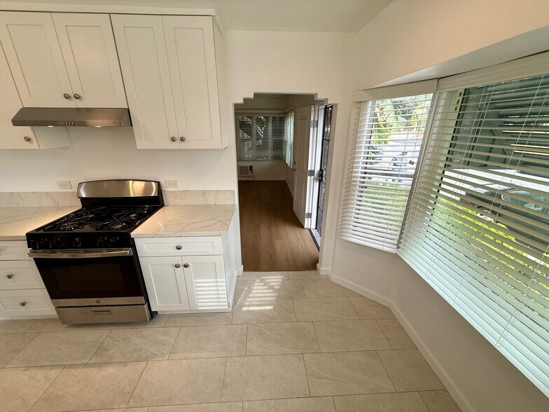 Building Photo - 1157 N Genesee Ave