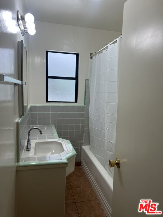Building Photo - 1124 San Rafael Ave