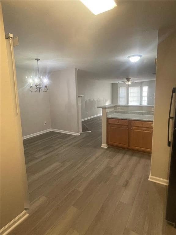 Building Photo - 1736 Devon Dr