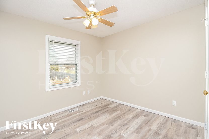 Building Photo - 1912 NW 62nd Terrace