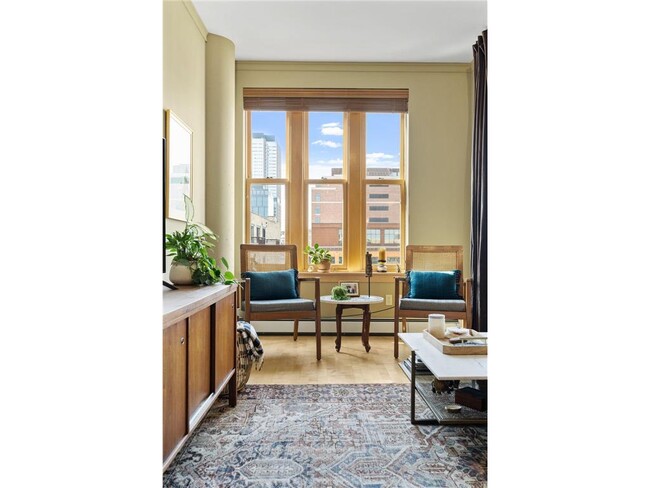 Building Photo - 401 N 2nd St