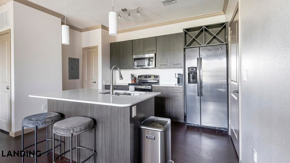 Building Photo - 7602 Luskey Blvd