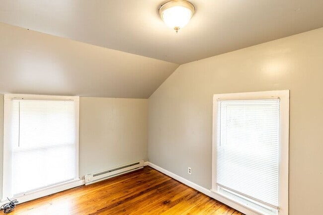 Building Photo - 5247 Alberene Rd