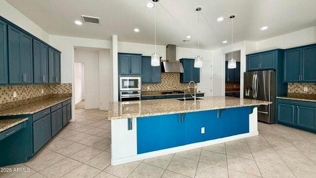 Building Photo - 3355 E Constance Wy