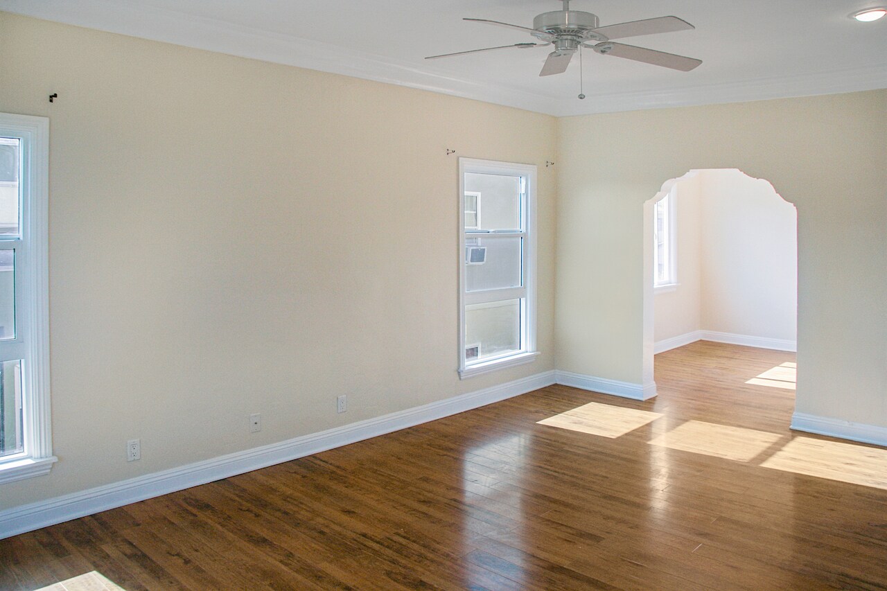 Building Photo - 6071 1/2 Pickford St