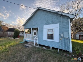 Building Photo - 738 Guadalupe St