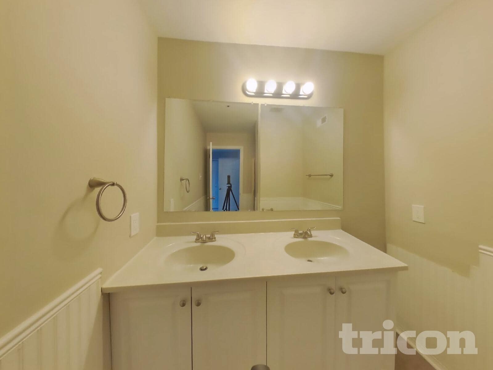 Building Photo - 1513 Cumberland Ct