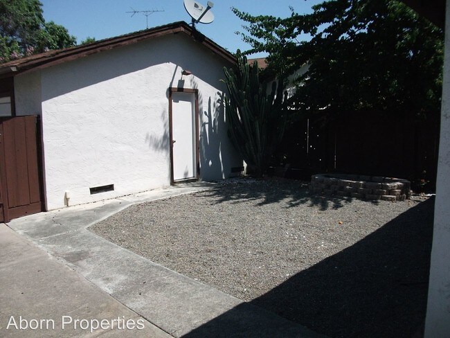 Building Photo - 2653 Autumnvale Dr