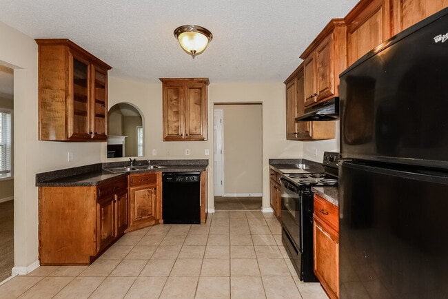 Building Photo - 754 Patriot's Point St