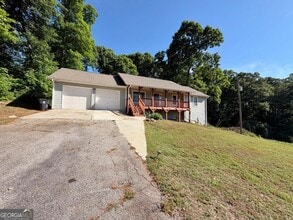 Building Photo - 285 Lakeshore Dr