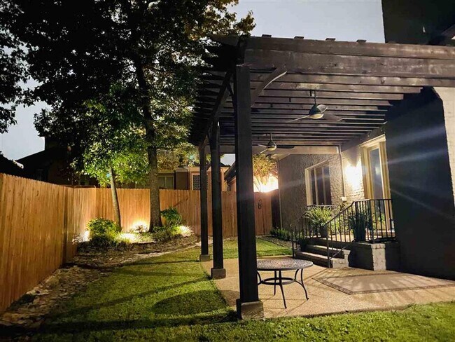 Building Photo - 6597 Heronswood Cove