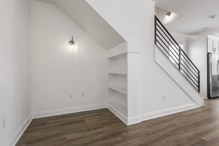 Building Photo - 3658 Meadow Vista Ln