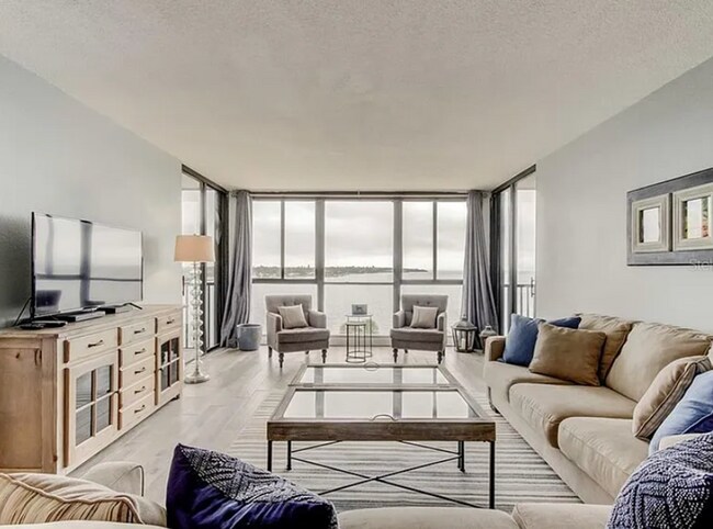 Building Photo - LONG TERM - FULLY FURNISHED 2/2 Open water...