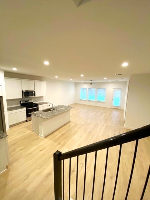 Building Photo - 4971 Edgewood Dr