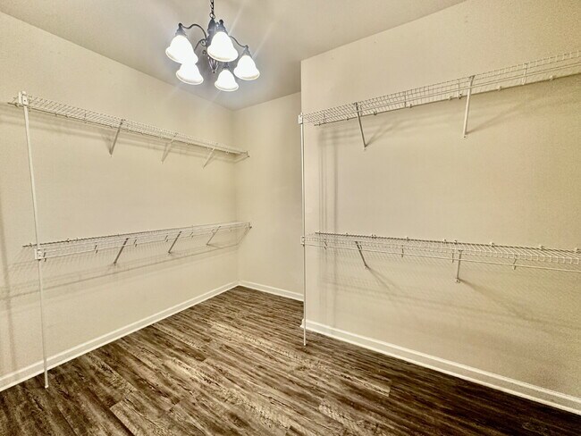 Building Photo - Spacious Updated Home in Sun City!