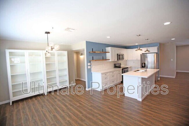 Building Photo - 17802 N 43rd Way