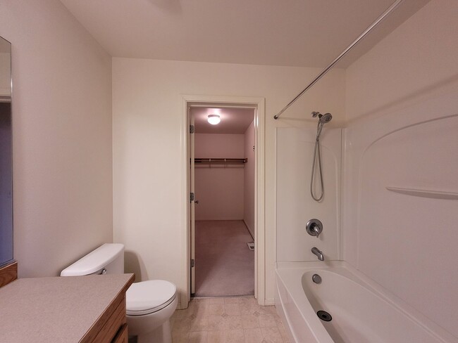 Building Photo - 7078 Fairweather Park Loop