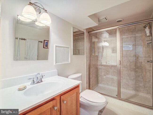 Building Photo - 3629 Ordway St NW