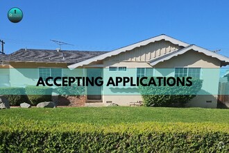 Building Photo - Pool home near UCR!